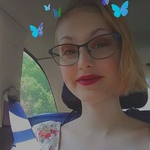 Meet your Posher, Skyler